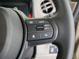 【ACC〈アダプティブ・クルーズ・コントロール〉】予め設定した車速内でクルマが自動的に加減速。前走車との適切な車間距離を維持しながら追従走行しドライバーの運転負荷を軽減します。