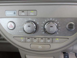 オートエアコンを装着しておりますので車内をお好みの快適な温度に保つことが可能です!
