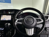 使いやすく運転しやすいレイアウトの運転席周り。