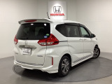 【Honda認定中古車 U-Select】 は3つの安心をお約束します。 1 Hondaのプロが整備した安心。 2 第三者機関がチェックした安心。 3 購入後もHondaが保証する安心。