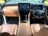 ヴェルファイア ハイブリッド 2.5 Z プレミア E-Four 4WD 