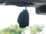この車にはリアにもドライブレコーダーを装備しております◆映像・音声などを記録する自動車用の装置です。 もしもの事故の際の記録はもちろん、旅行の際の思い出としてドライブの映像を楽しむことができます。