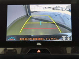 バックモニター付きです。モニターにはガイド線も表示されます。