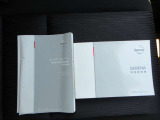 車両の取扱説明書、ナビゲーションの取扱説明書、車両の保証書、すべて揃っております。
