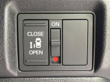 【パワースライドドア】スマートキーや運転席のスイッチでスライドドアの開閉が可能♪電動だから力を入れてドアを開ける必要が無く、小さいお子様でも、重い荷物を持っている時もラクに開け閉めできます♪