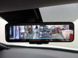 荷物や人の頭等で後ろが見えなくても安心!カメラで確認できるスマートルームミラー!!
