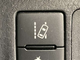 車線逸脱防止装置の「レーンキープアシスト」もついています。万が一のよそ見運転で車線をはみ出しても知らせてくれます♪あると便利な機能ですね!
