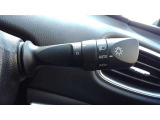 ライトもAUTO機能が付いていて、暗くなると自動で点灯し、明るくなると自動で消灯するので、大変お役にたちますよ!!