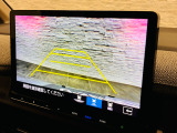 バックカメラが装備されており、後方の安全確認はもちろんのこと狭い場所での駐車や雨の日・夜間など視界の悪いコンディションでのストレスの軽減にもなります!
