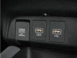 12V電源ソケット、USB接続端子!使いやすい場所に!装備が充実しています♪