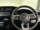 使いやすく運転しやすいレイアウトの運転席周り。