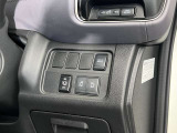 乗り降り便利な両側パワースライドドア付き!