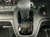 インパネシフトのオートマチック車です。
