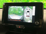 【パノラミックビューモニター】専用のカメラにより、上から見下ろしたような視点で360度クルマの周囲を確認することができます☆死角部分も確認しやすく、狭い場所での切り返しや駐車もスムーズに行えます。