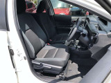 【運転席・助手席】です!実際お座りいただくのが分かりやすいと思いますので,ぜひお気軽にご来店ください♪状態もいいですよ☆