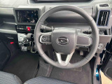 痛みの出やすい運転席シートの角、フロアマット(汎用)、座面、ともに良好です