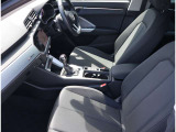 Audi正規ディーラーが高品質をお約束。高度な訓練・教育を受けたAudi専任メカニックが、100項目にもおよぶ精密な点検を実施いたします。すべてをクリアしたAudi車だけが、あなたのお手元に届けられるのです。