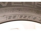 195/65R15    車両装着標準タイヤサイズです。 タイヤのご相談も石川トヨペットカローラにお任せください