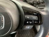 【アダプティブ・クルーズ・コントロール】予め設定した車速内でクルマが自動的に加減速。 前走車との適切な車間距離を維持しながら追従走行し、高速道路でのドライバーの疲労を軽減してくれる嬉しい機能付♪