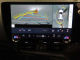 純正ナビ付です。もちろん車両後方を表示するバックガイドモニターが付いていて車庫入れ安心!