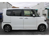 当社の優秀なスタッフがしっかり点検整備をさせていただいてからご納車いたします!さらに!ワイパーゴム、エレメント、エアクリーナーを新品交換させて頂いています!