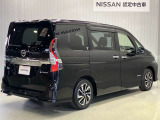 セレナ e-POWERは、100%モータードライブだから、車内はとても静か!楽しいおしゃべりがいつまでも続きます♪