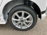 車両本体価格の一部を残価として据え置くことで、月々のお支払いを抑えることが出来ます。詳しくは、当店スタッフまでお気軽にお問い合わせください。