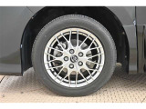 純正なので車に似合うデザインになっていますね。