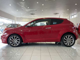 ご覧いただきありがとうございます。当店はショールーム内と屋外展示場に選りすぐりのFIAT・ABARTH・Alfaromeoの正規認定中古車を展示しており、在庫車両はできる限り多く撮影、掲載してご案内しております。