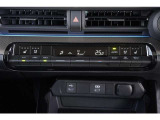 【エアコンまわり】 各操作スイッチなども使いやすい位置に配置されています。