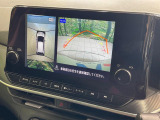 【アラウンドビューモニター】専用のカメラにより、上から見下ろしたような視点で360度クルマの周囲を確認することができます☆死角部分も確認しやすく、狭い場所での切り返しや駐車もスムーズに行えます。