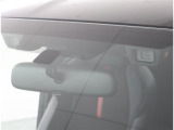サポカーは、高齢運転者を含めたすべてのドライバーによる交通事故の発生防止・被害軽減対策の一環として、国が推奨する新しい自動車安全コンセプトです。詳しくは販売店スタッフまでおたずねください。