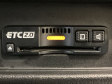 【ETC車載器】もはや必須アイテムのETCを搭載!高速道路のご利用時にとても便利!わずらわしい料金所での現金支払いが不要となりスムーズに通過できます♪