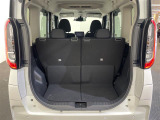 【トランク】積み込みやすくて、たっぷり積める荷室です。シートアレンジできるものは、乗車人数と荷物の量や大きさによってシートを動かすことができるので、より快適なドライブが可能です!