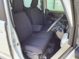 運転席の状態もグッド!年式・走行距離をほとんど感じさせない、大変きれいな室内です!