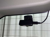 【後方カメラ】もしものときのあおり運転の対策や事故の記録を行ってくれます。