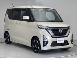 【車両状態証明書】査定協会公認のプロの検査員が公平かつ確かな基準で検査を実施。車両評価をもとに、安心しておクルマをお選びいただけます。