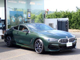 BMW在庫保有台数常時100台以上!ご来店の際はBMW本店(厚木市下荻野140-1)にご来店ください!弊社自慢の全天候型ショールーム!BMW在庫保有台数常時100台以上ございます!