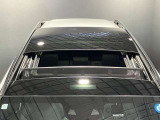 トランク容量は同一他社車両より広く、旅行やゴルフ等様様なシツエーションで役立ちます。