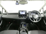 シンプルで見やすいデザイン、運転に集中できる快適な空間です。