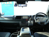 運転席回りもダークプライムⅡ専用の内装になっています!高級感もあり内装もかっこいい!