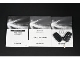 【スマートキー】カバンやポケットに入れたままでもドアの施錠・解錠が可能なスマートキーを装備。エンジンのオン・オフ時もカギを取り出す必要が無いからとっても便利です