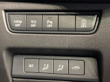 【パワーバックドア】スマートキーや運転席のボタンを押すだけでリアゲートが自動で開閉します!荷物を持っている時や、高い位置にあるバックドアを閉める際に便利な機能です♪