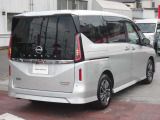 セレナ 1.4 e-4ORCE ハイウェイスターV 4WD 