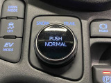 【電気式4WDシステム(E-Four)】E-Four搭載!雪道などの滑りやすい路面でも安心して走行できます。