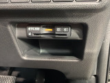 いまや快適なカーライフに欠かせないETCが付いています。