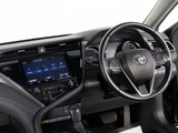 ★使いやすさや安全性を追求したステアリング周り!高級車ゆえにスイッチ類が多いのも特徴ですね!考え尽くされた配置ですぐに使いこなす事が出来ますのでご安心下さい!是非、体感してみて下さい!!