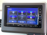 ナビ機能だけでなく、ミュージックサーバー、Bluetooth、フルセグテレビ、DVDとCD再生など、オーディオ機能がついています。