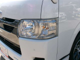 LEDヘッドライトで、明るさはもちろん省エネで環境にもやさしく、夜間の走行や悪天候でも安心です。しかも長寿命!