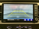 バックでの車庫入れも安心です! リアカメラが付いているバックモニター付のナビを装備しております。操作線もついており距離感も画面から確認できます。
